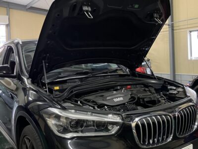 BMW X1前期のエアコン修理を行いました！